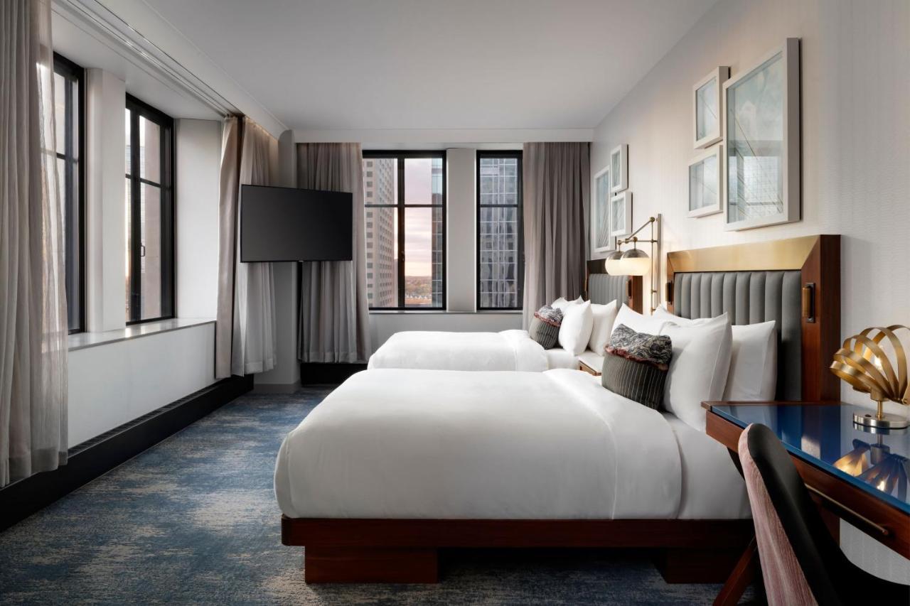 Queen Room Two Queen Beds City View Hearing Accessible