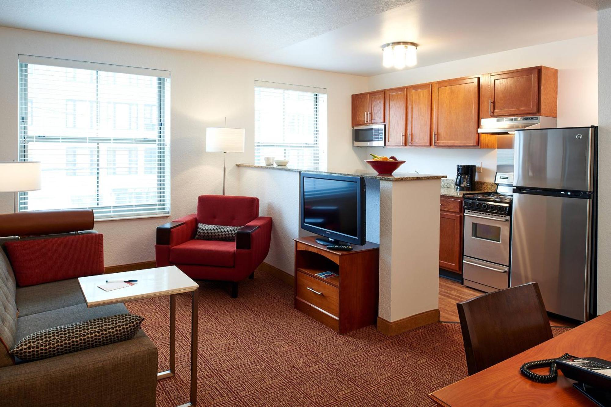 Two-Bedroom Suite - Mobility Accessible,707042434:JPEG